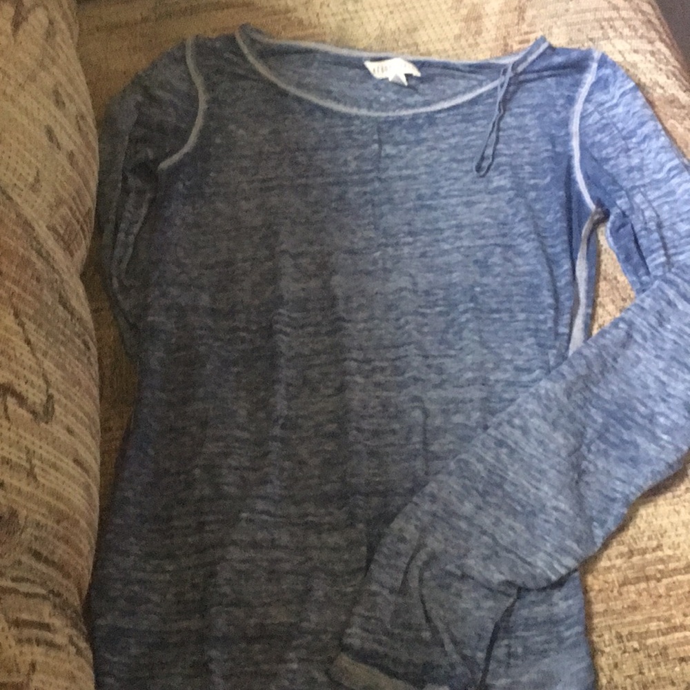 Women’s long sleeve